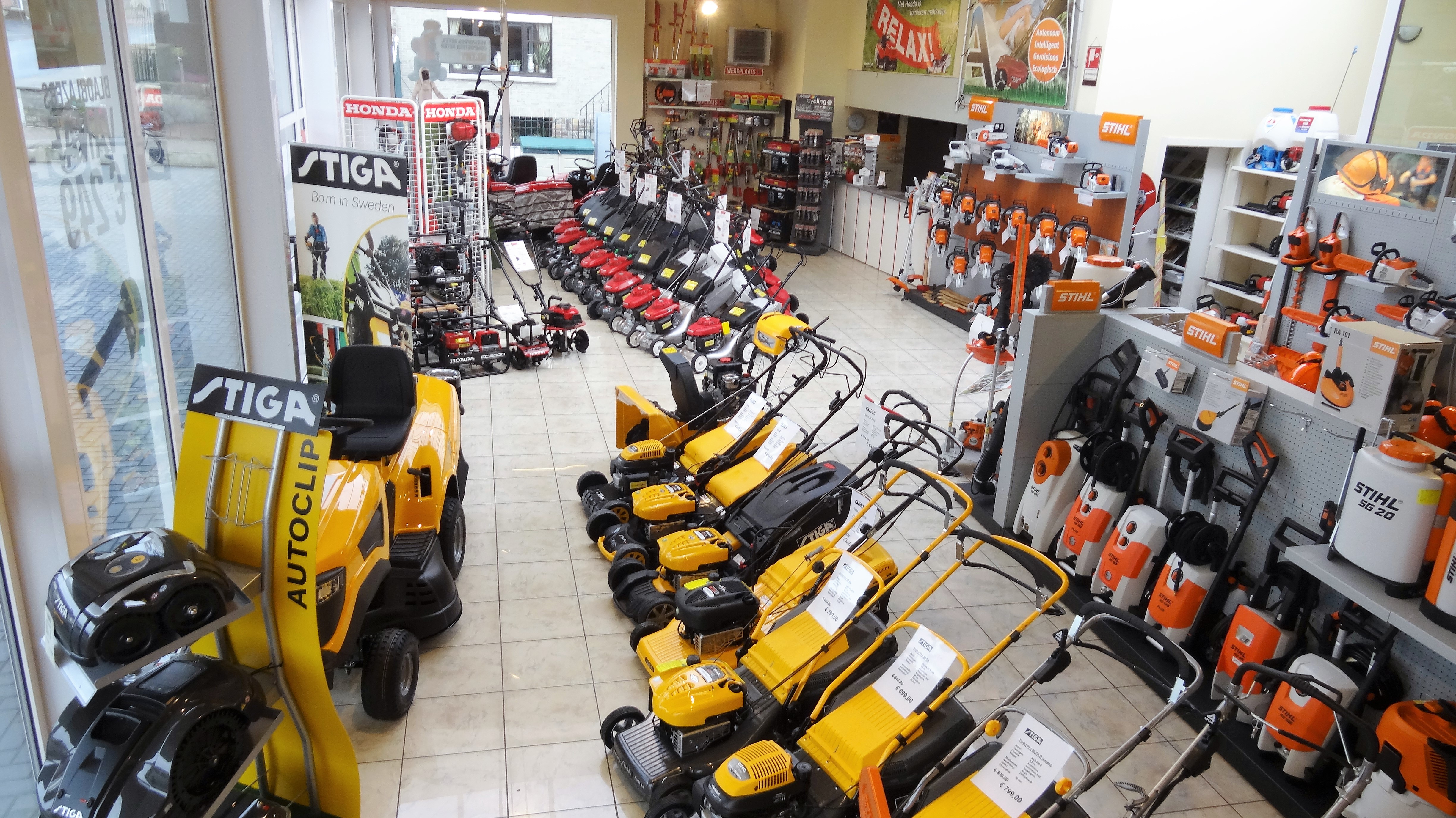 Ook voor grasmaaiers kunt u bij ons terecht